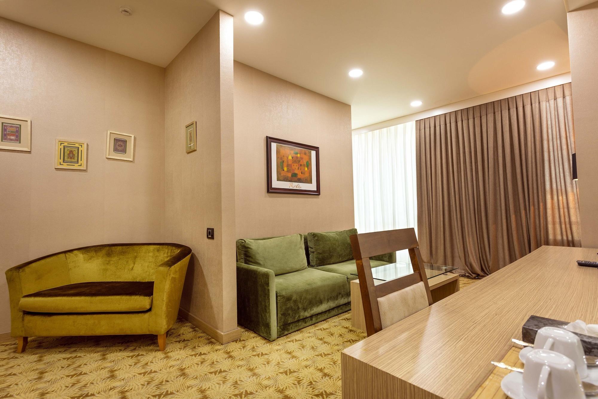 West Shine Hotel 3*