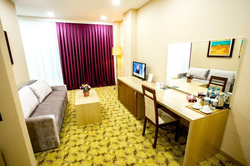 Hotel West Shine